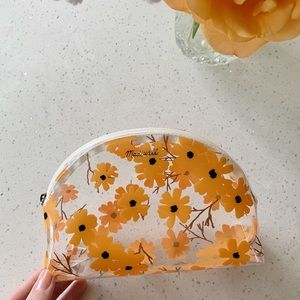 NEW Madewell Half-Moon Makeup Pouch 🌼 NWOT!!!